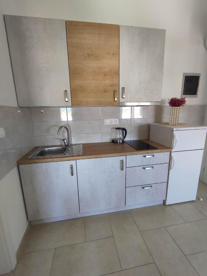 Three Lions Apartment Number 2 Pula Exterior foto